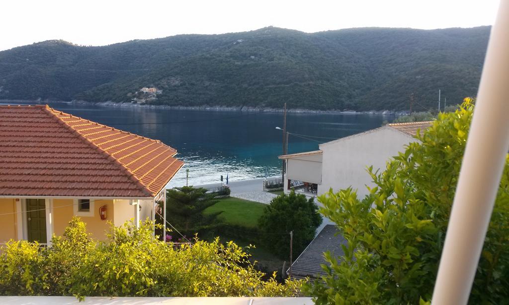 Apartament Porto Poros Mikros Gialos Zewnętrze zdjęcie