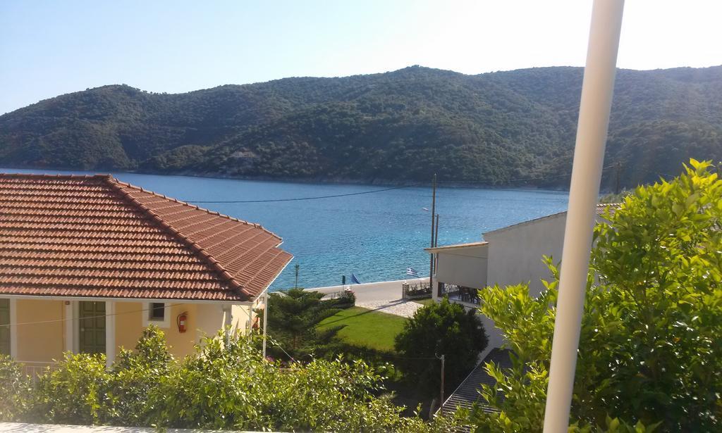 Apartament Porto Poros Mikros Gialos Zewnętrze zdjęcie